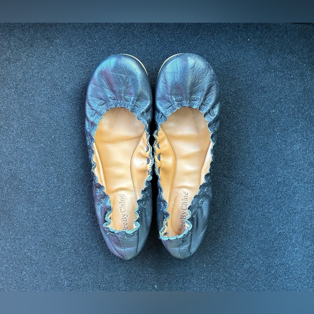 See by Chloe Scalloped Black Leather Ballet Flats